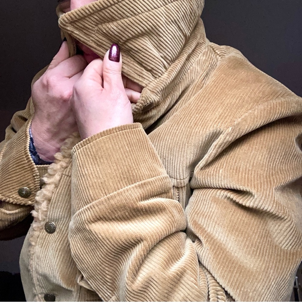 Vintage 1970s faux shearling lined tan corduroy chore coat Unisex size 40 M